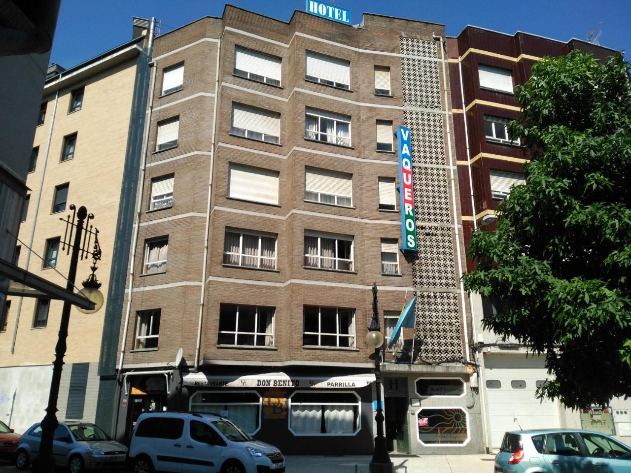 Hotel Vaqueros Langreo Exteriér fotografie
