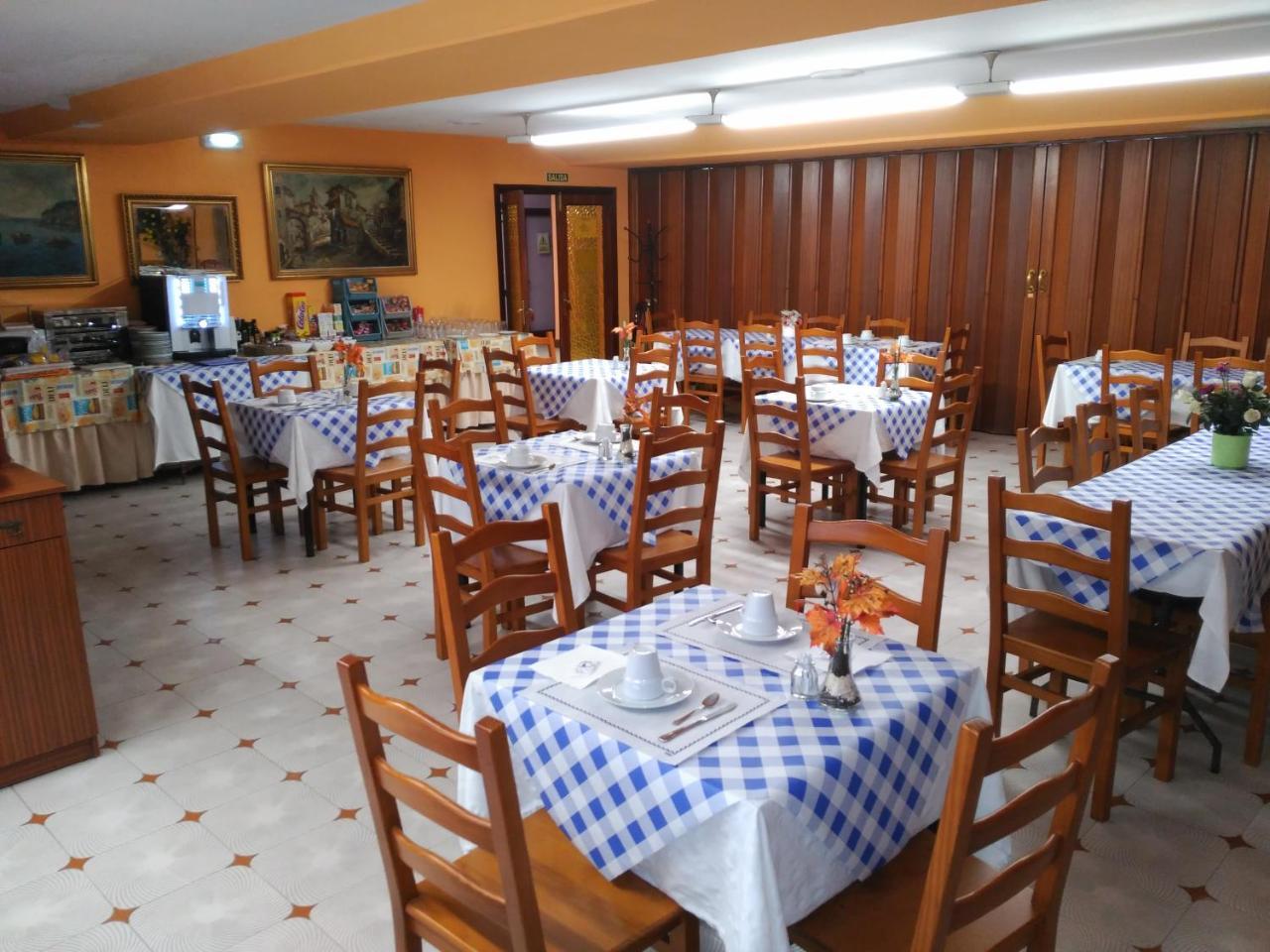 Hotel Vaqueros Langreo Exteriér fotografie